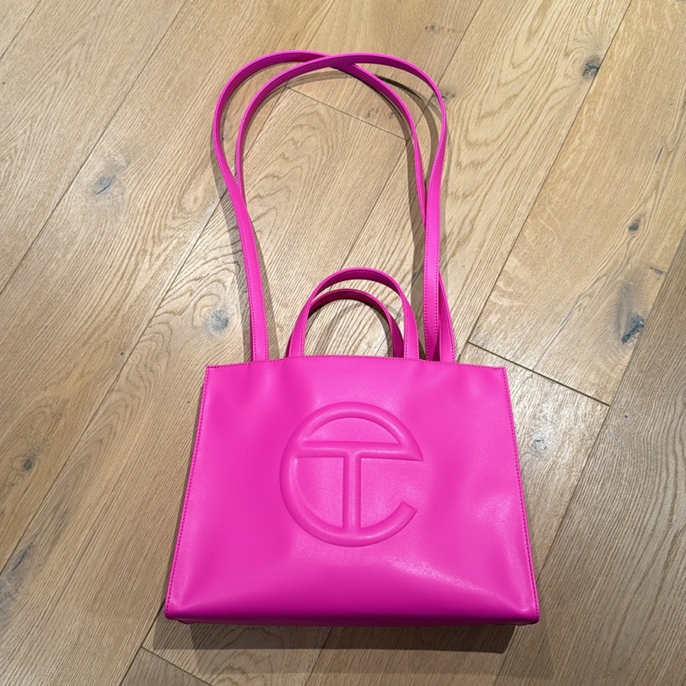 Telfar Vibrant Pink Tote Bag - Picture 4 of 5